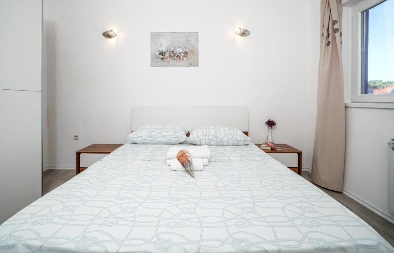 Apartmani Gabriella Водице Екстериор снимка