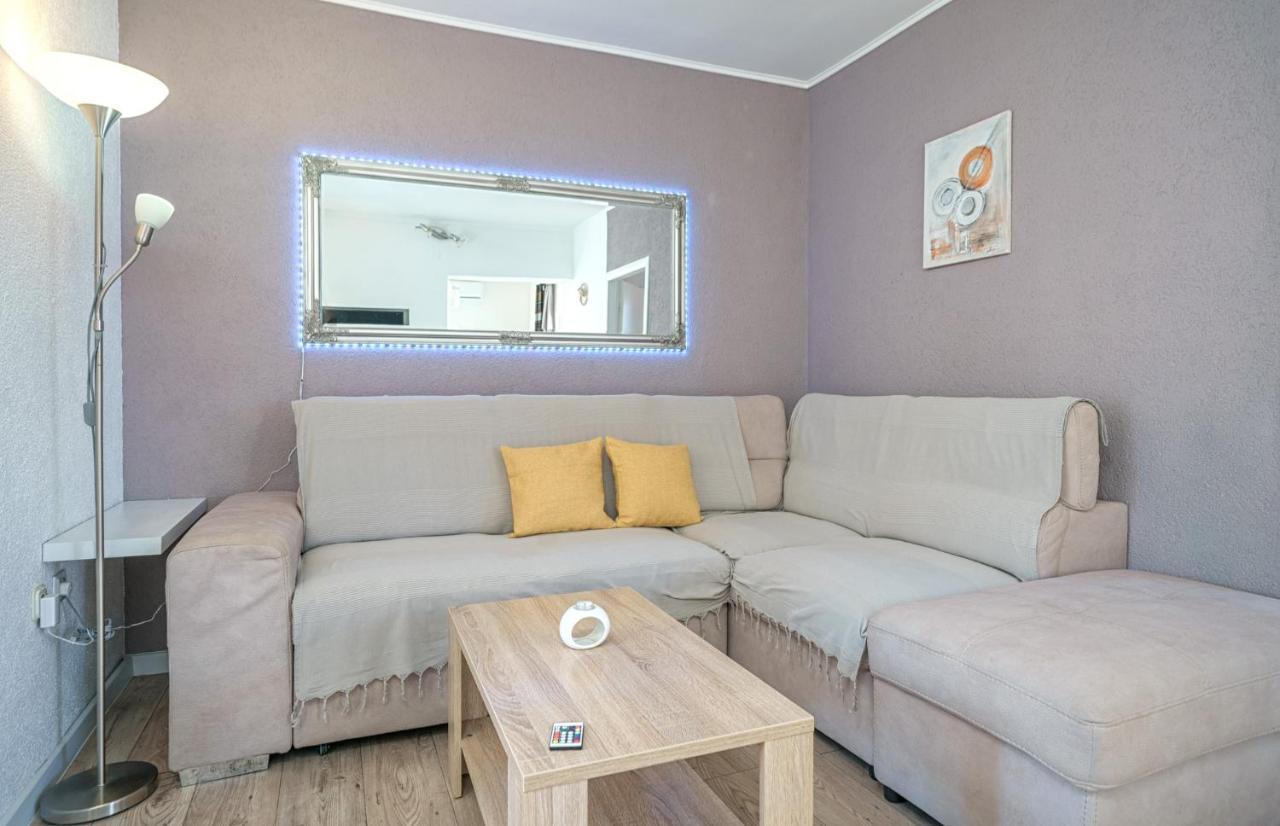 Apartmani Gabriella Водице Екстериор снимка